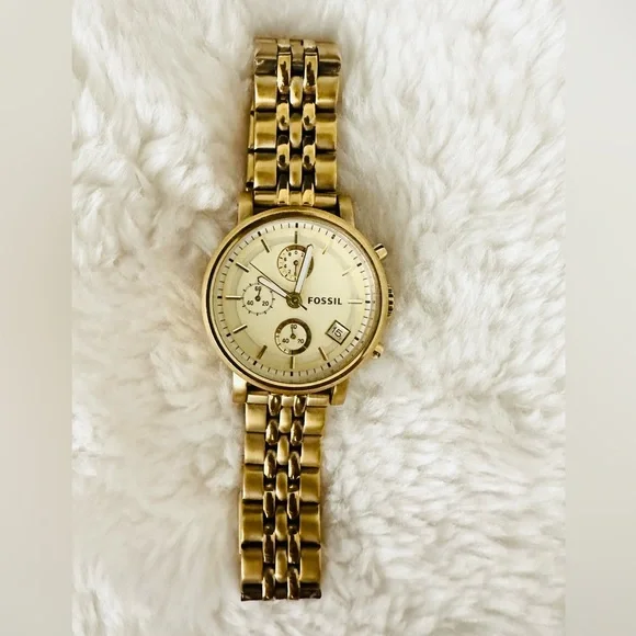 Gold Fossil Women’s Watch - Picture 5 of 8